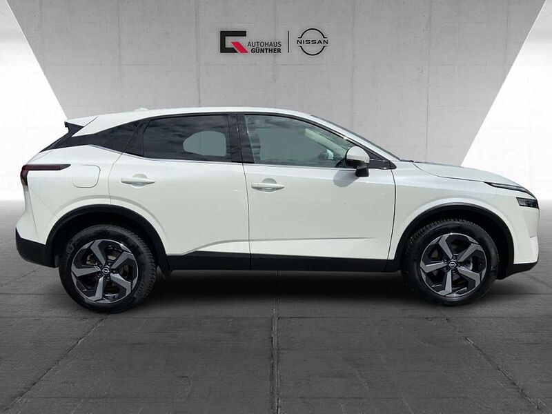 Nissan Qashqai N-CONNECTA 1.3 MHEV Xtronic Winter Techn.