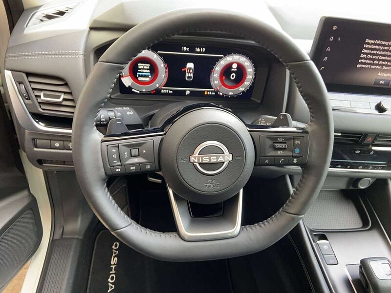 Nissan Qashqai N-Connecta 1.3 DIG-T MHEV Winter Techn.