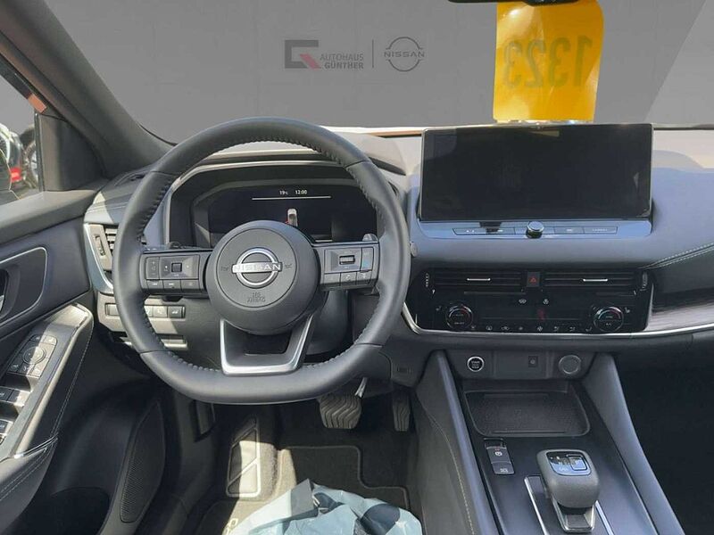 Nissan Qashqai Tekna 1.3 DIG-T MHEV Xtronic CarPlay SitzHzg.