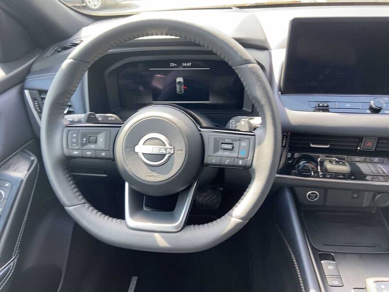 Nissan Qashqai Tekna 1.3 MHEV Xtronic 360°Kamera CarPlay