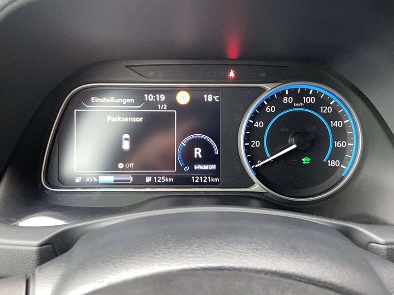 Nissan Leaf N-Connecta 40 kWh Winter FahrassistenzPro