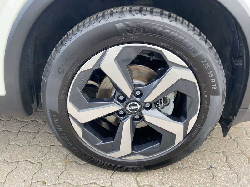 Nissan Qashqai N-CONNECTA 1.3 MHEV Xtronic Winter Techn.