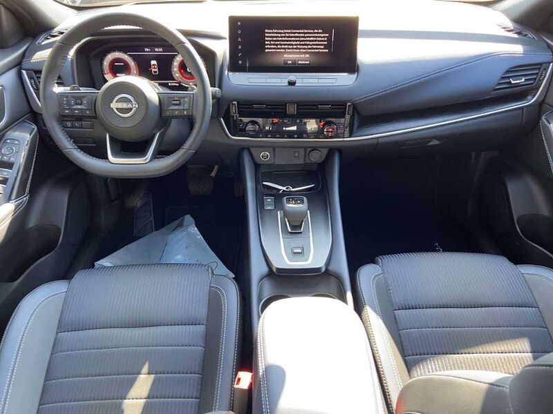 Nissan Qashqai TEKNA 1.3 Automatik /360°/Winter/CarPlay