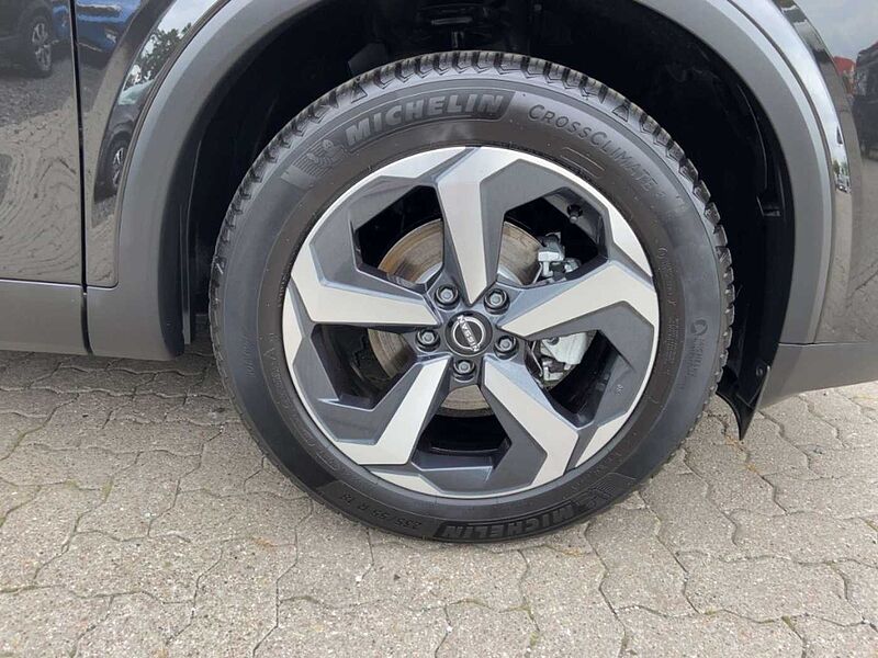 Nissan Qashqai N-Connecta 1.3 MHEV Xtronic Winter Techn.