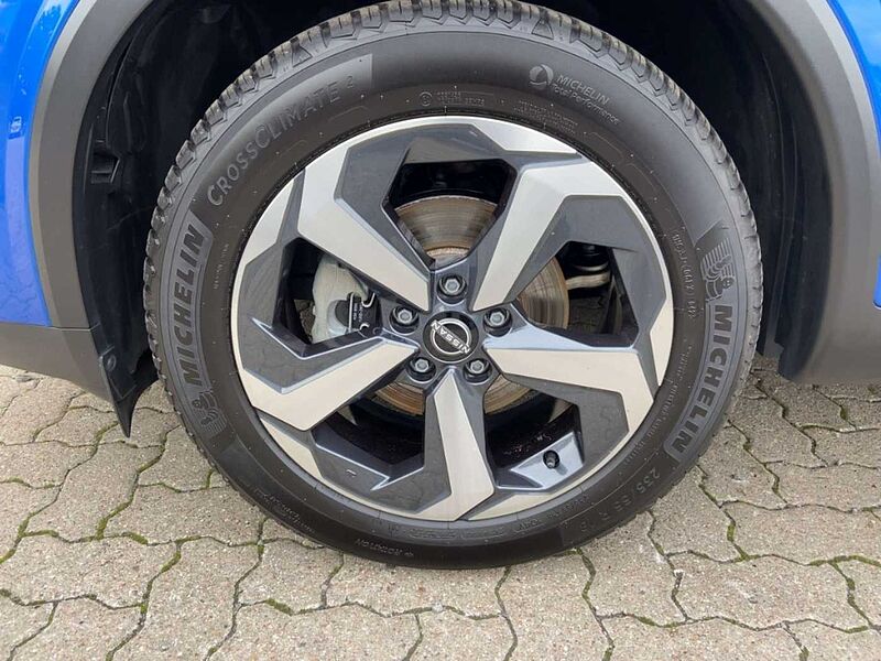 Nissan Qashqai N-CONNECTA 1.3 MHEV Xtronic Winter Techn.