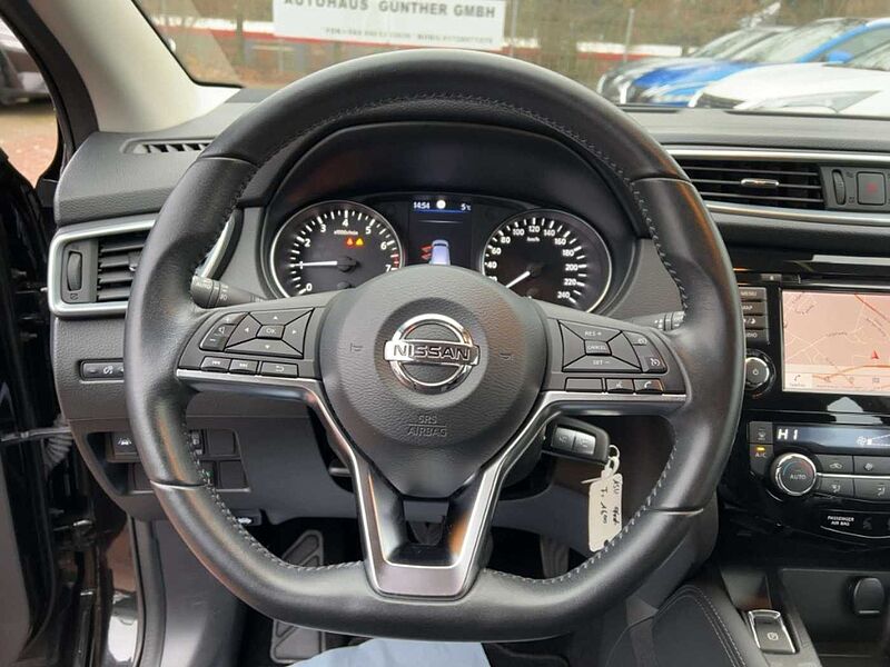 Nissan Qashqai Acenta 1.3 DIG-T Kamera CarPlay